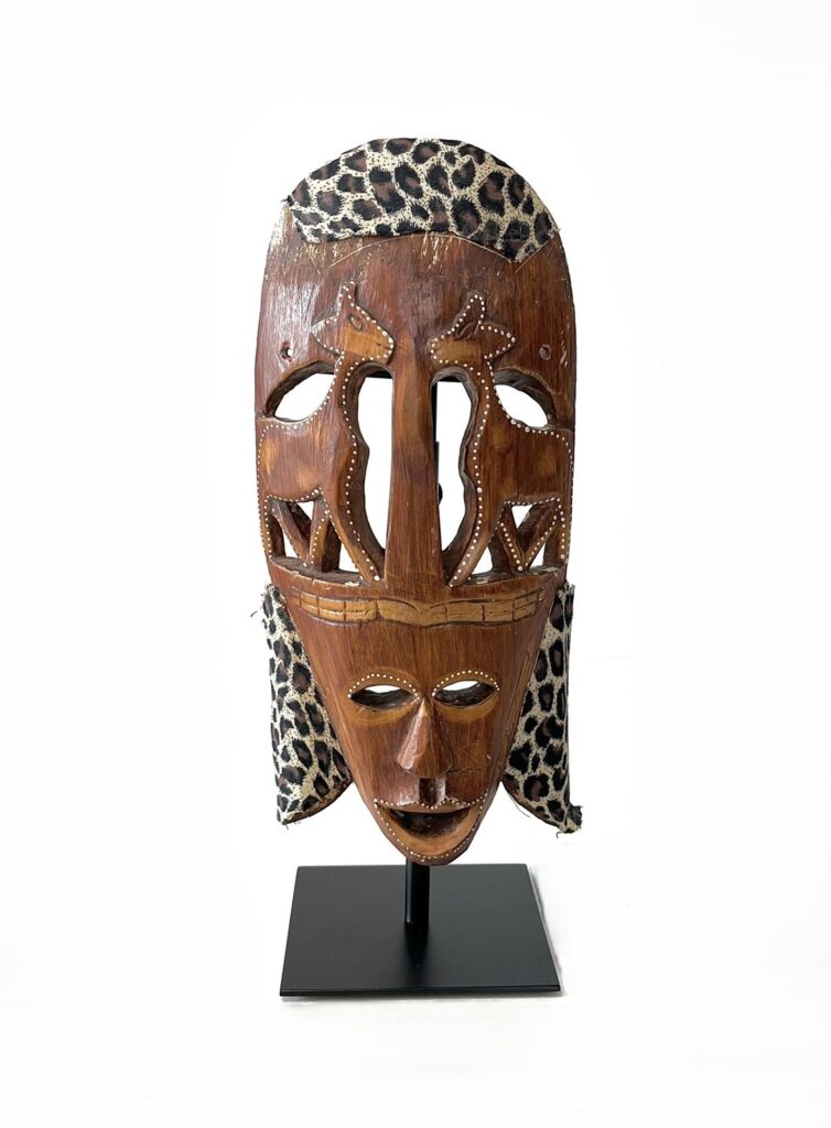 mask display stand