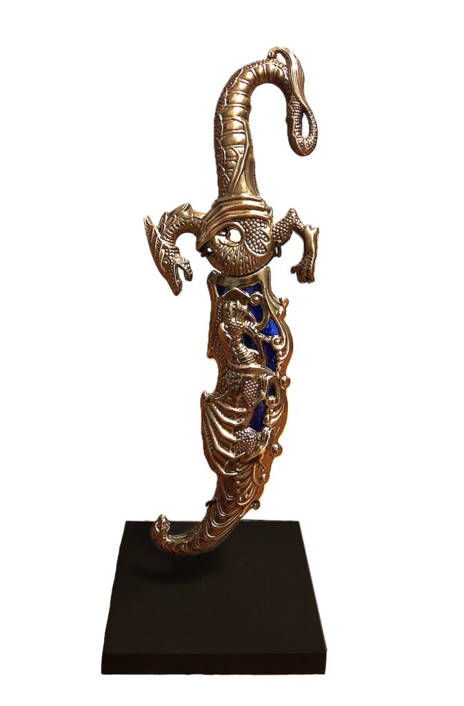 dagger display stand